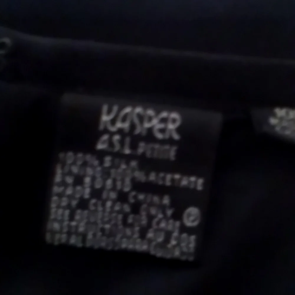 Kasper women size